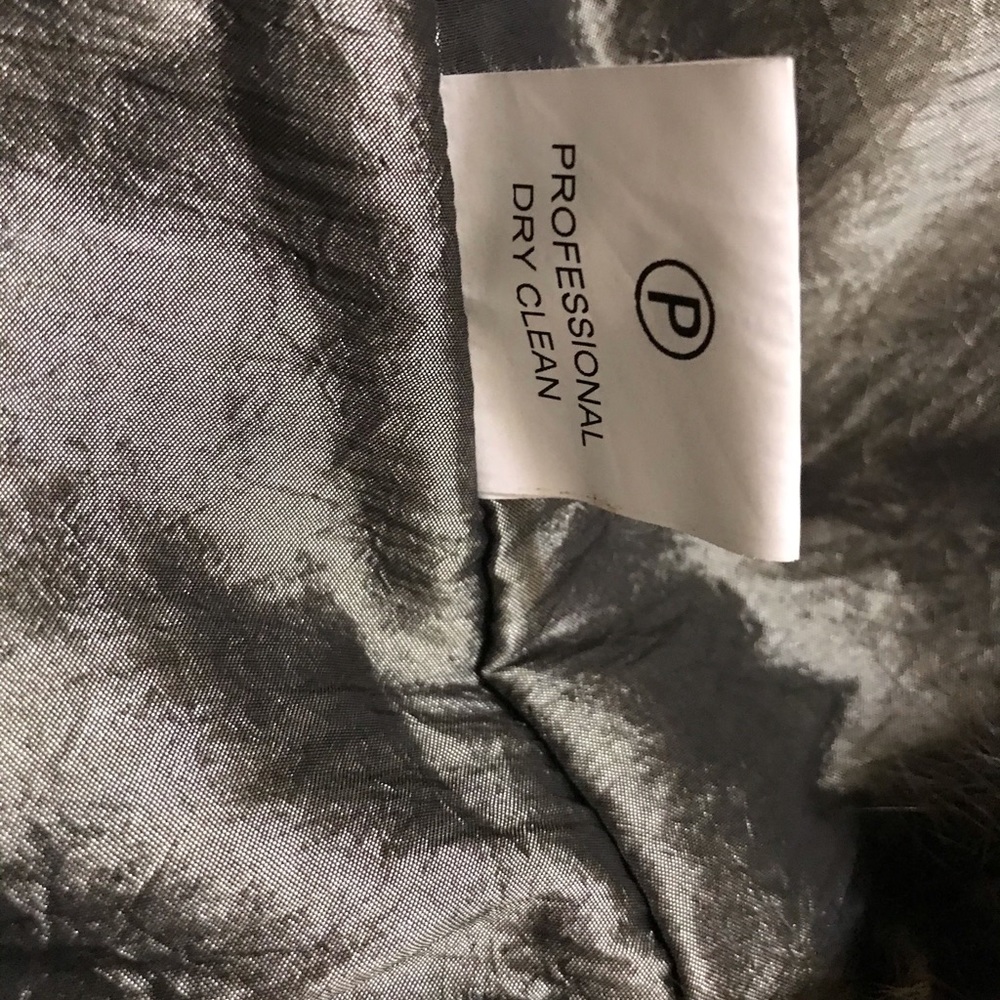 Stunning Fur Jacket - Picture 3 of 16